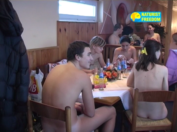 House naturism - Funny Bowling Day House naturism - Funny Bowling Day