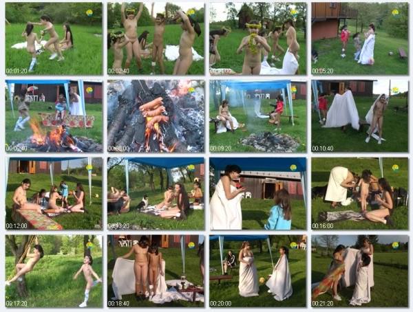 HD family naturism video - With Mum at the Cottage HD family naturism video - With Mum at the Cottage