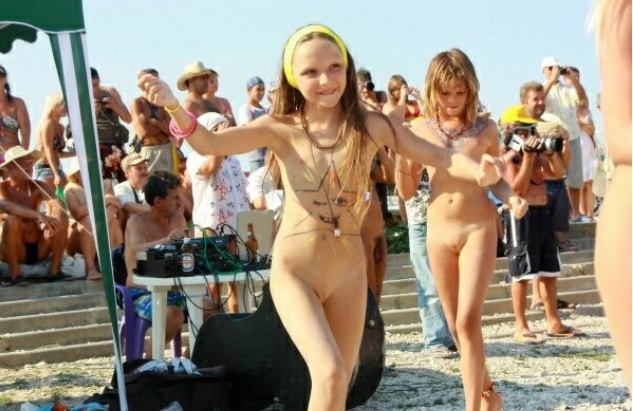 Purenudism - children's nudist beauty contest Purenudism - children's nudist beauty contest