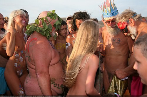 Neptune Day celebration nude photos